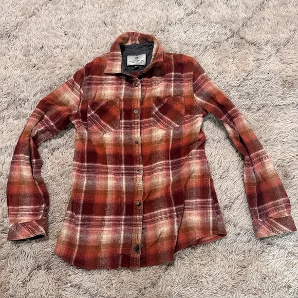 Flannel Shirt- Legendary Whitetails - Picture 2 of 6